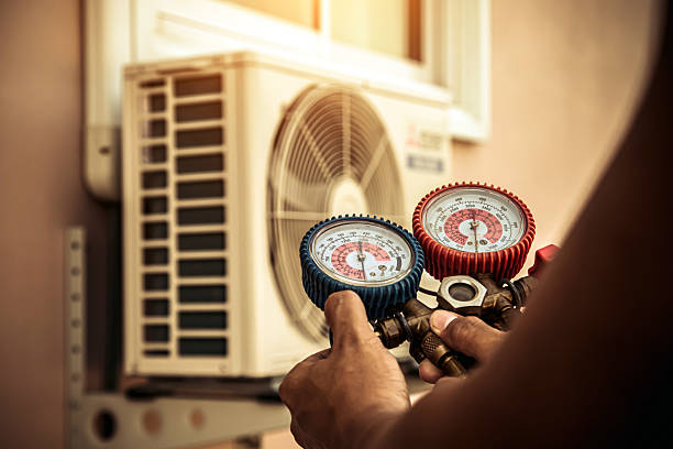 Professional Hvac technician working in Baldwin, GA